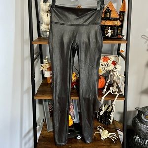 SPANX Faux Leather Leggings Size Small